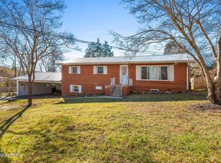 105 Bradley Ave, Oak Ridge, TN 37830