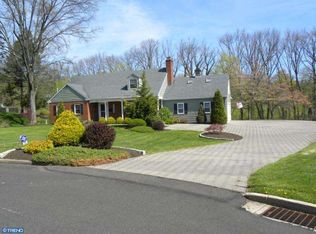 200 Hillendale Dr, Doylestown, PA 18901