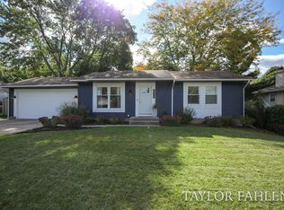 2499 Appleton Dr NE, Grand Rapids, MI