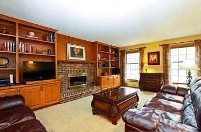 4th image of 4825 Juneau Ln N