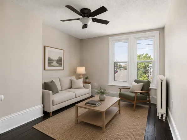 92 Barrack St #2, Kingston, ON K7K 1G1