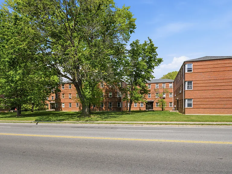707 S Main St #B2 — Photo 17