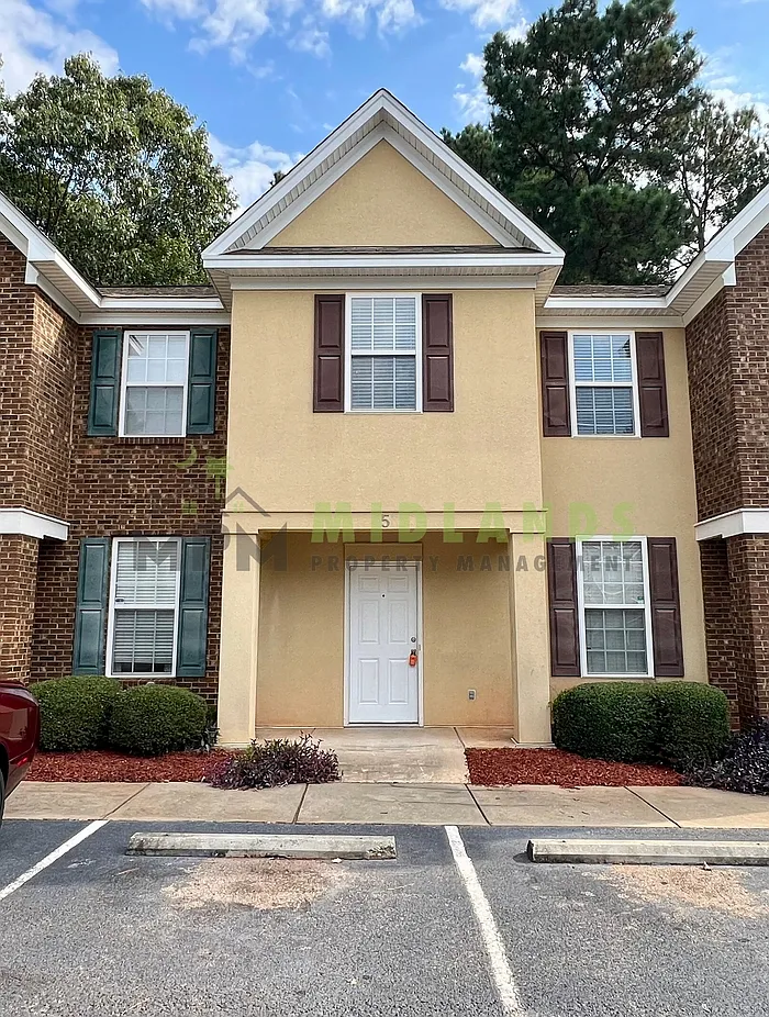 3 bed, 2.5 bath, 1248 sqft, $1,500 — Photo 2