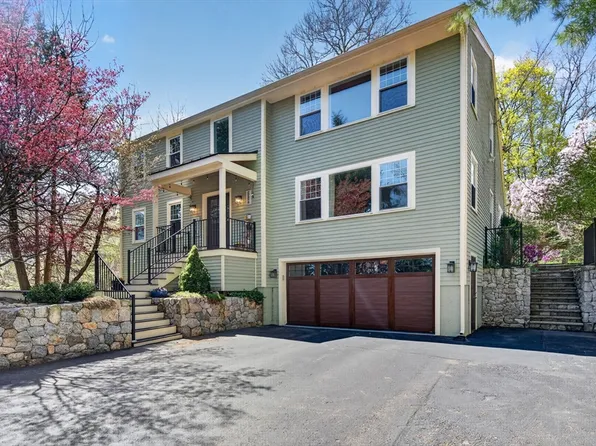 334 Farm Rd, Marlborough, MA 01752