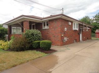 2952 Seneca Ave, Niagara Falls, NY 14305