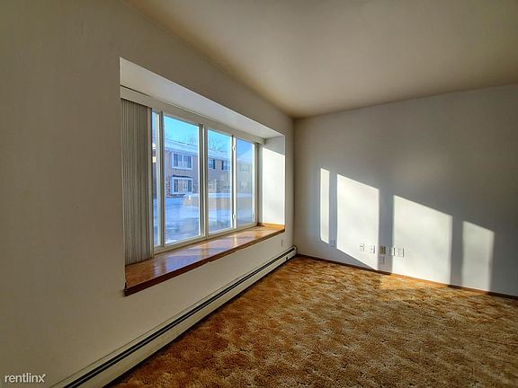 3rd image of 5650 W Wahner Ave #5-105