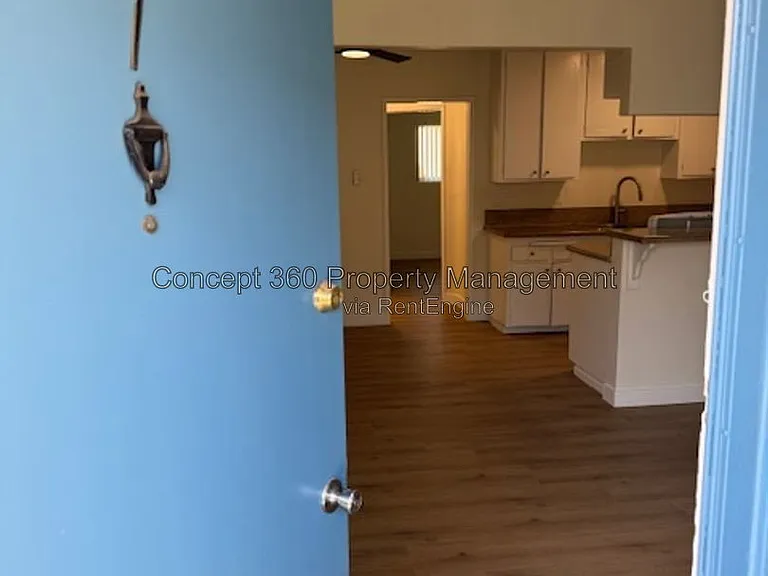 1021 Ohio Ave #7 — Photo 2