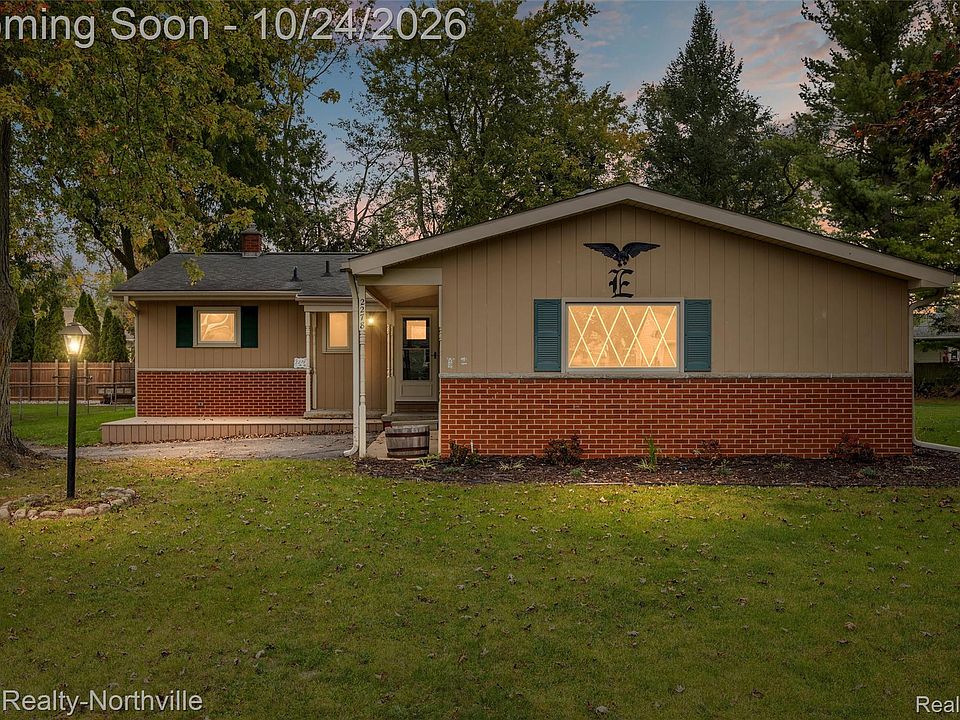 1st image of 2278 Greenview Dr