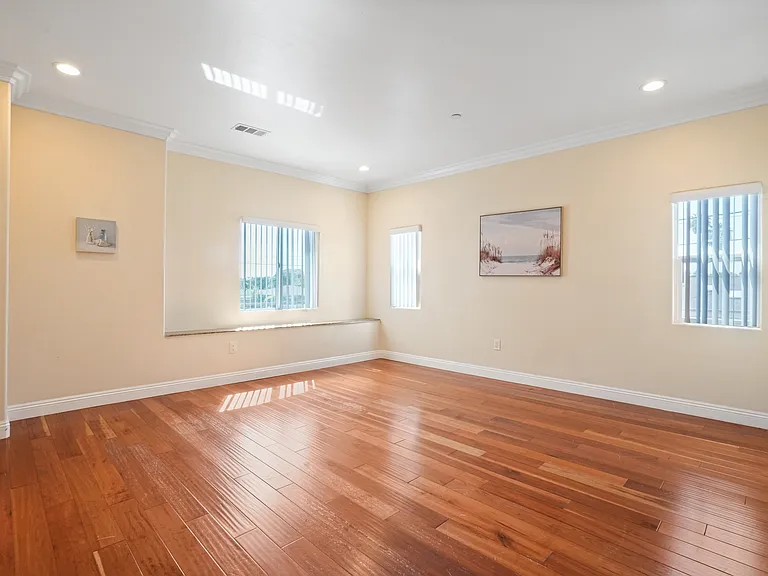 10562 Lexington St — Photo 21
