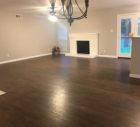 2nd image of 2424 Magna Vista Dr