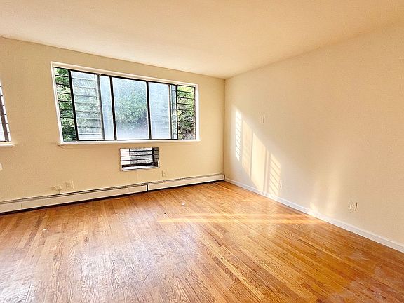 3rd image of 65 Cooper St APT 3A
