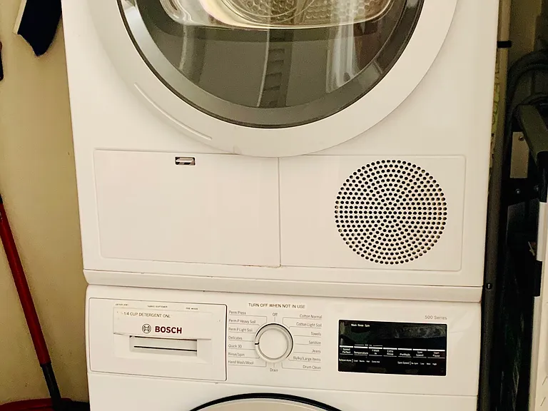 Washer/Dryer in unit