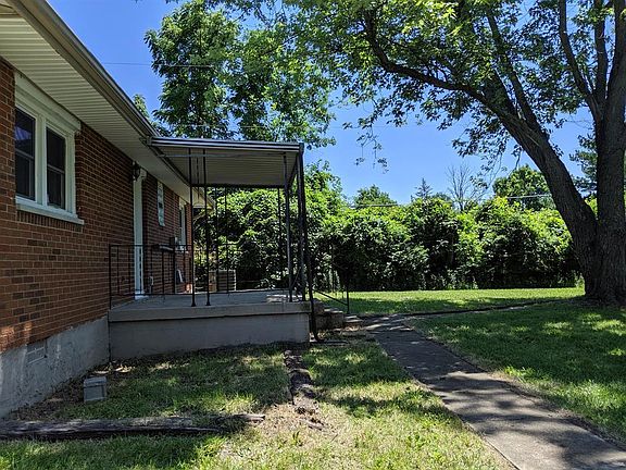 3rd image of 6642 Desmond St #6642
