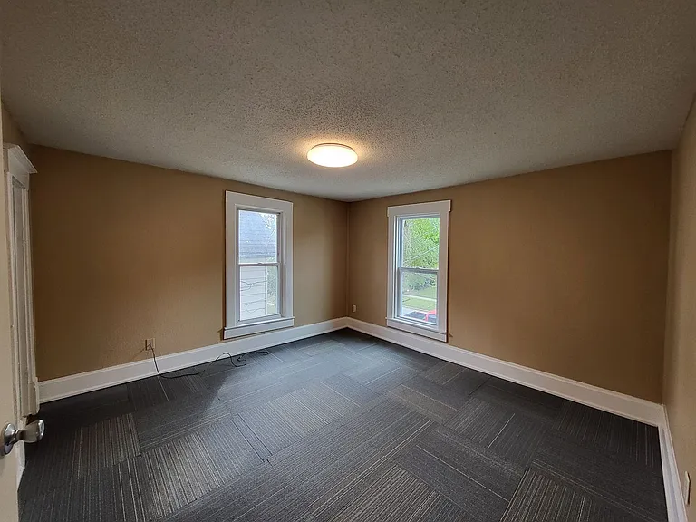 1267 Stewart St — Photo 20
