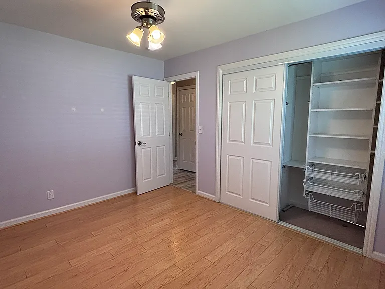 2348 Sawyer Ct — Photo 18