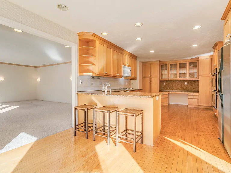9 Reservoir Rdg — Photo 2