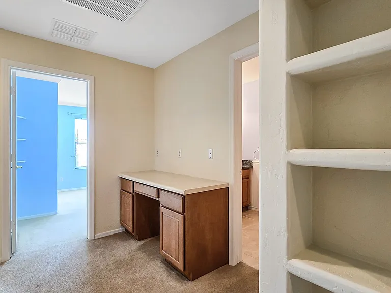 14226 W Wethersfield Rd — Photo 39
