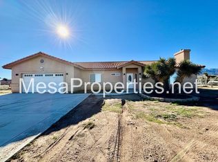 6087 Elsinore Rd, Phelan, CA 92371
