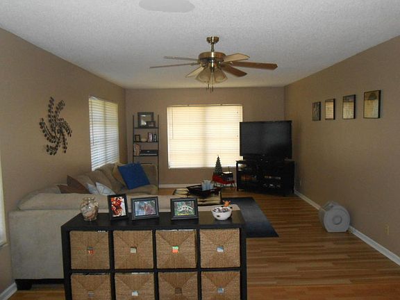 5th image of 4886 McConnell St