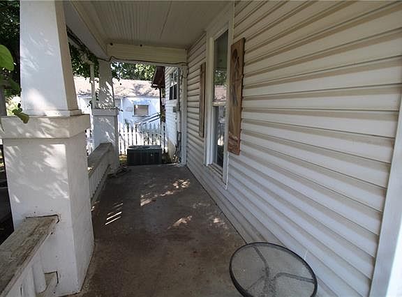 3rd image of 101 N Washington St