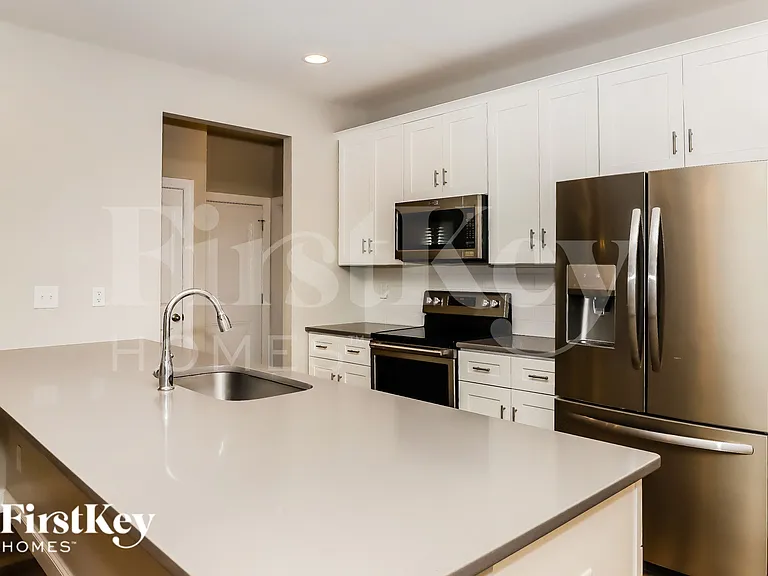 105 Windstone Dr — Photo 7