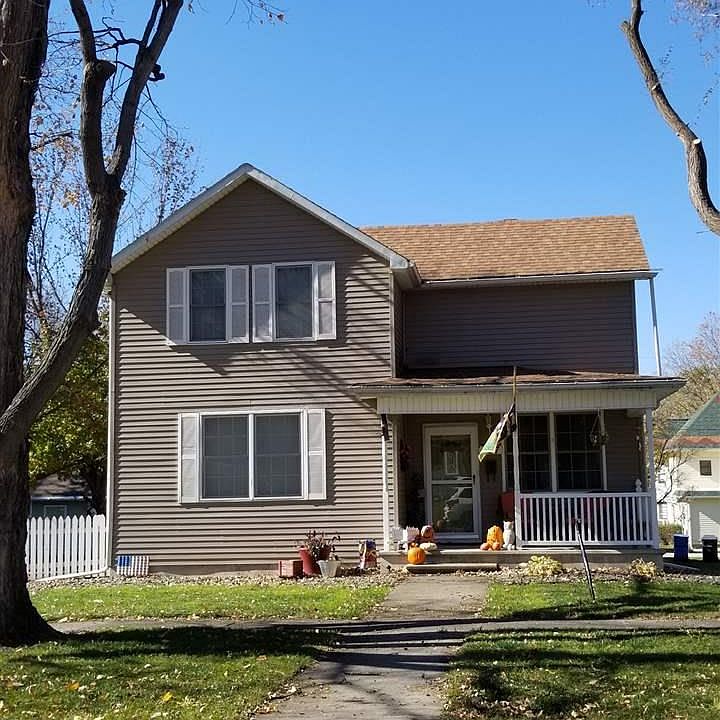 1st image of 427 1st Ave SE