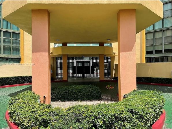 11780 SW 18th St APT 317-2, Miami, FL 33175
