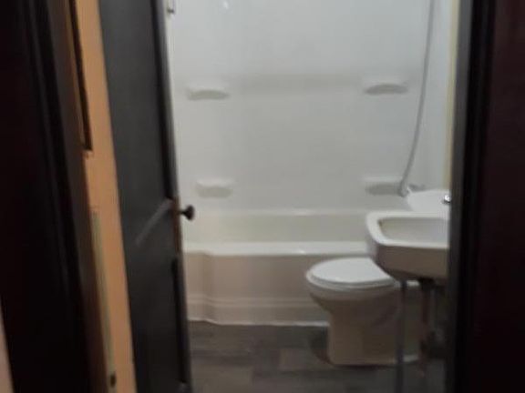 5th image of 513 Park Ave APT A