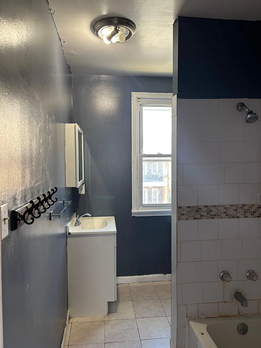 Building Photo - 1151 Chrisler Ave #2