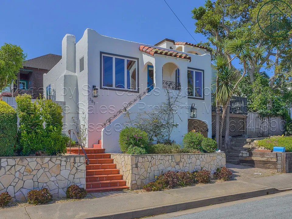 381 Laurel Ave
