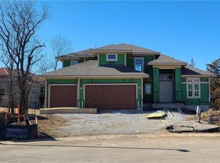 9244 Marion St, Lenexa, KS 66220