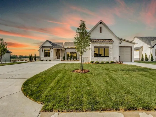 4778 N Ridge Port St, Wichita, KS 67205