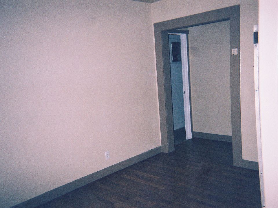 2nd image of 1726 Bonnie Brae Ave