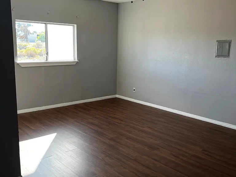 8050 Escondido Ave — Photo 13