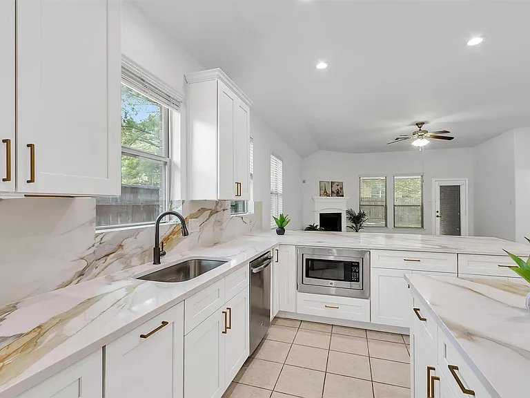 138 Meadow Landing Dr — Photo 13