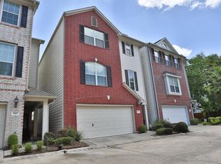 3431 Skyline Village Dr, Houston, TX 77057
