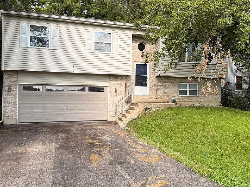 2418 N Spojnia Rd