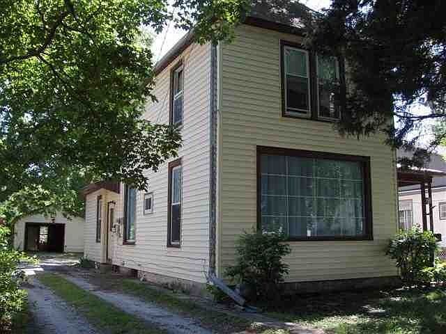 2nd image of 422 E Franklin St