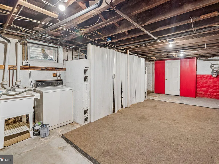 481 Gerhard St #1 — Photo 24