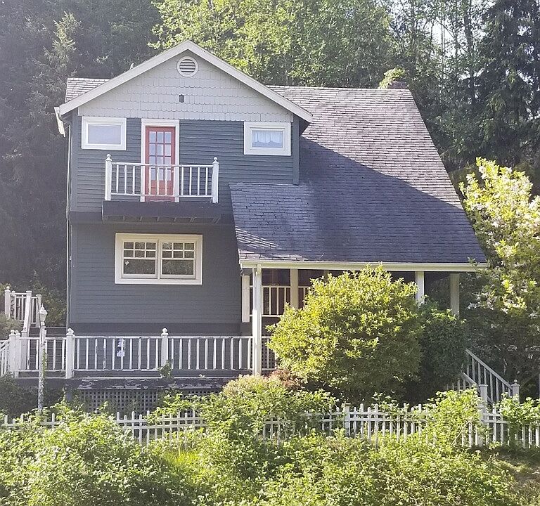 1st image of 22596 Treefarm Ln NE
