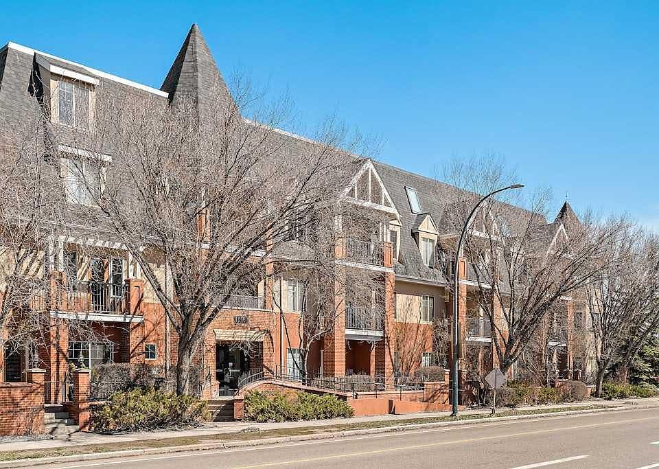 1st image of 1110 5th Ave NW #305