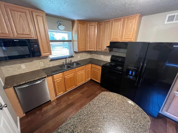 3021 NW 65th St, Oklahoma City, OK 73116