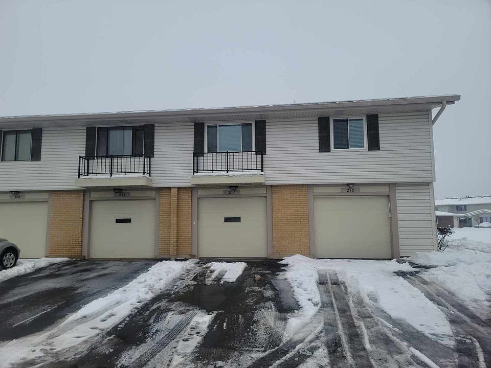 1st image of 210 Nauset Ln #210