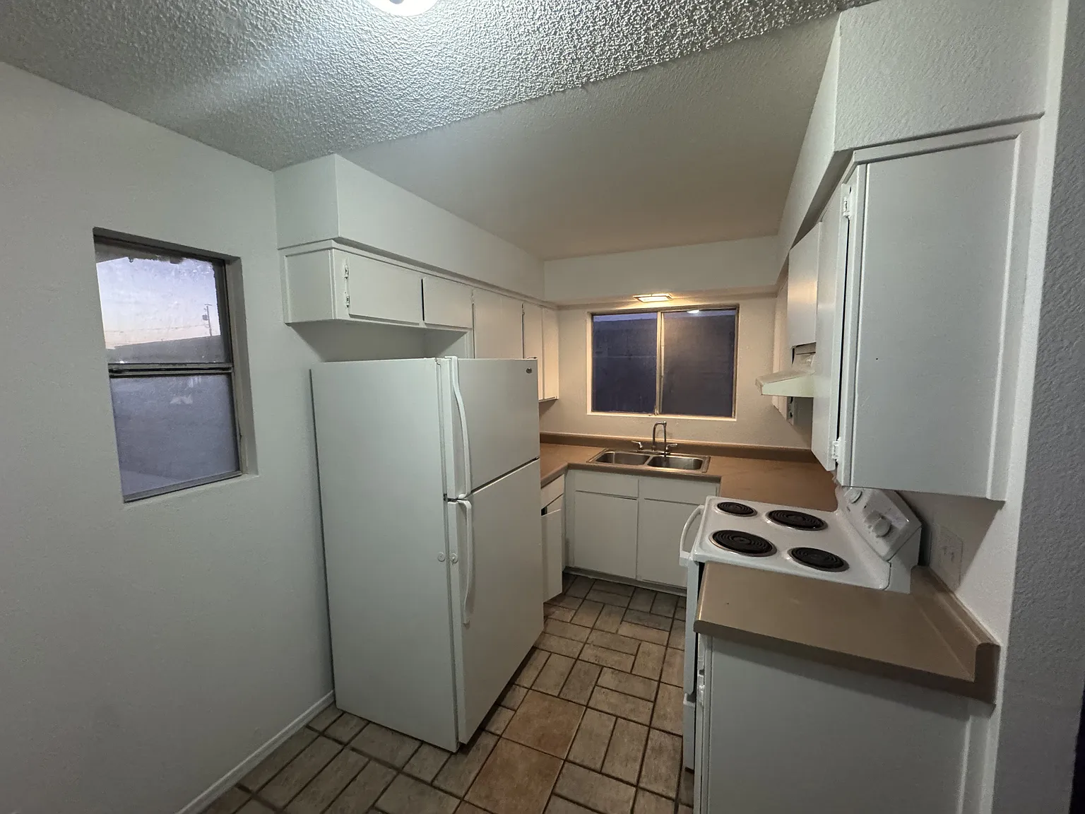2 bed, 900 sqft, $1,150 — Photo 4