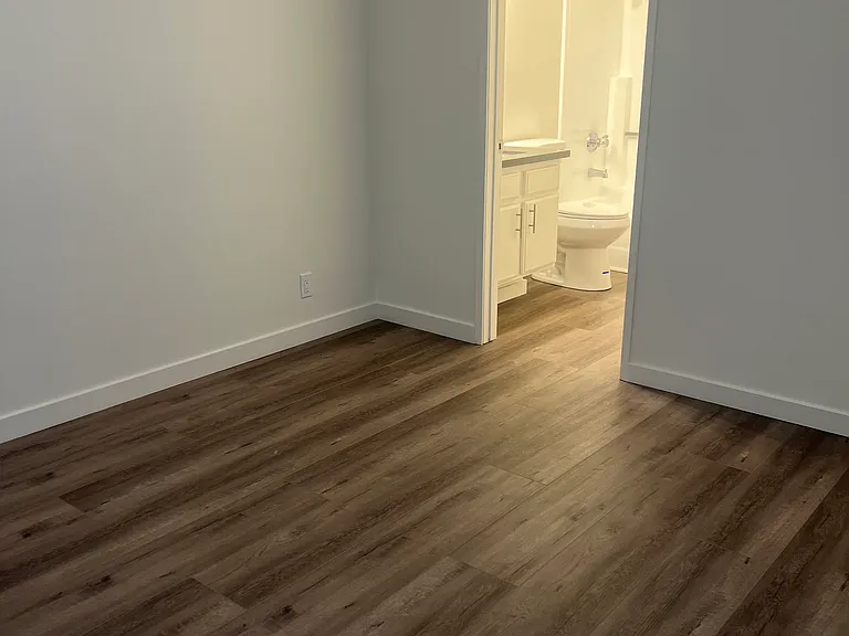 1210 S Sharon Cir #15 — Photo 7