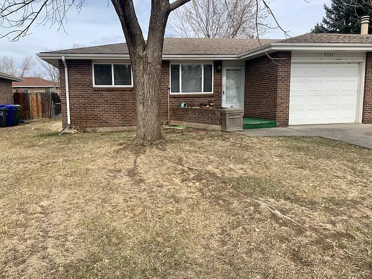 2321 Greeley Dr — Photo 1