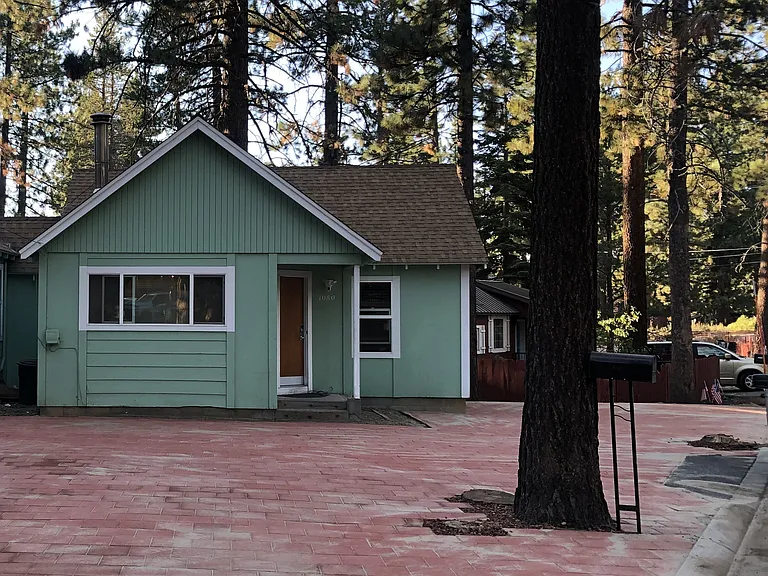 1080 Aspenwald Rd — Photo 1