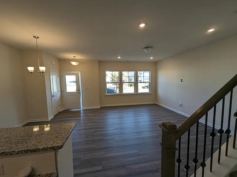 215 Parker Station Ave — Photo 9