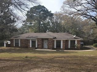 5201 Lakeview Dr, Wilmer, AL 36587