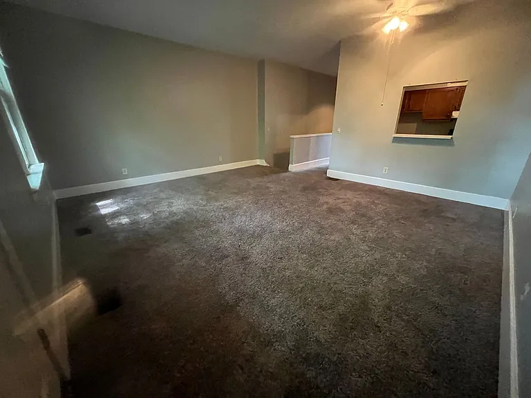 2322 W. Chestnut — Photo 3